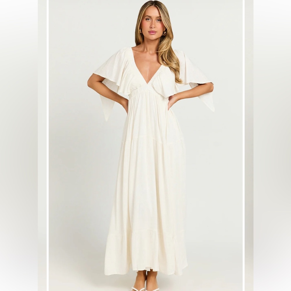 Showpo Lyrad Empire Waist Textured Maxi Dress White NWT US 10 Boho - Picture 2 of 12